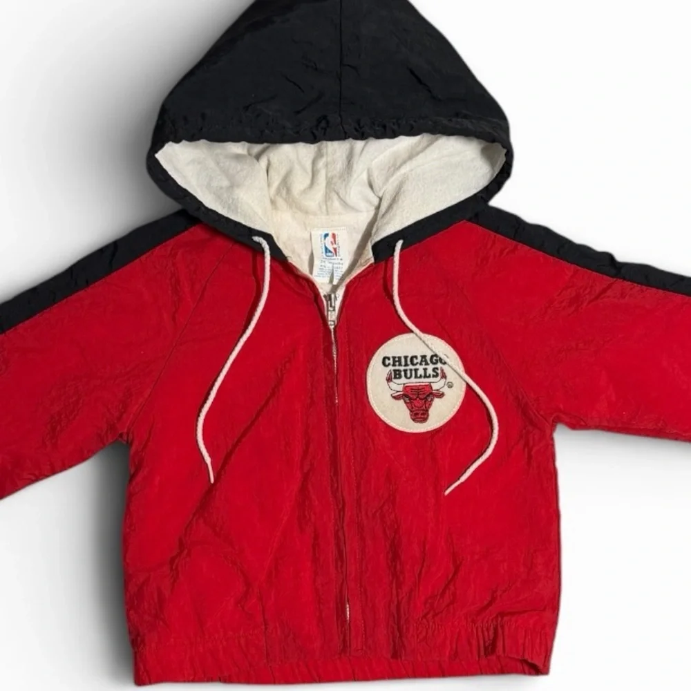 Vintage Chicago Bulls NBA Toddler Windbreaker Jacket Lightweight 24 Months